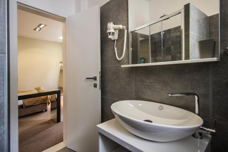 Central Luxury Rooms Omiš Extérieur photo